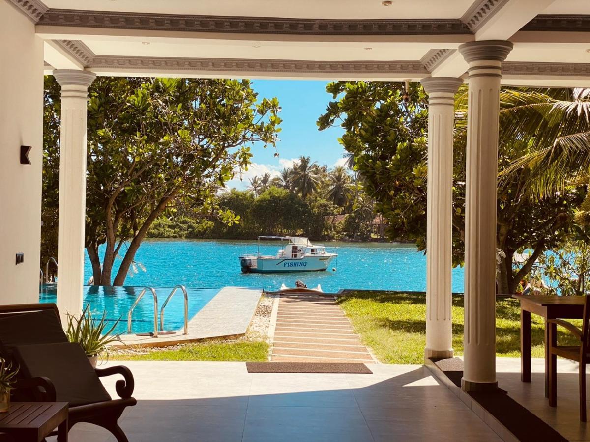 Villa Riverside Алутгама Екстериор снимка