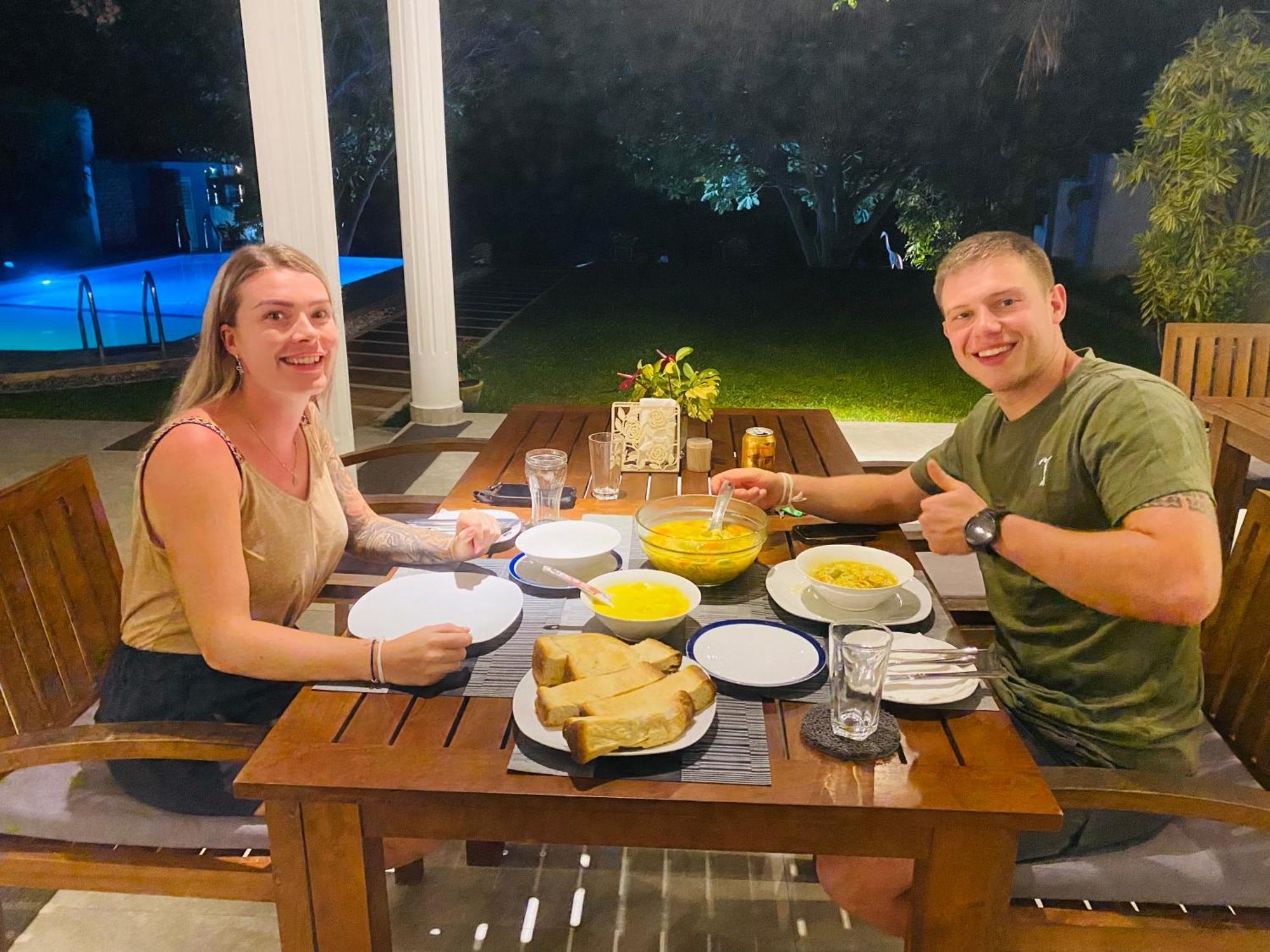 Villa Riverside Алутгама Екстериор снимка