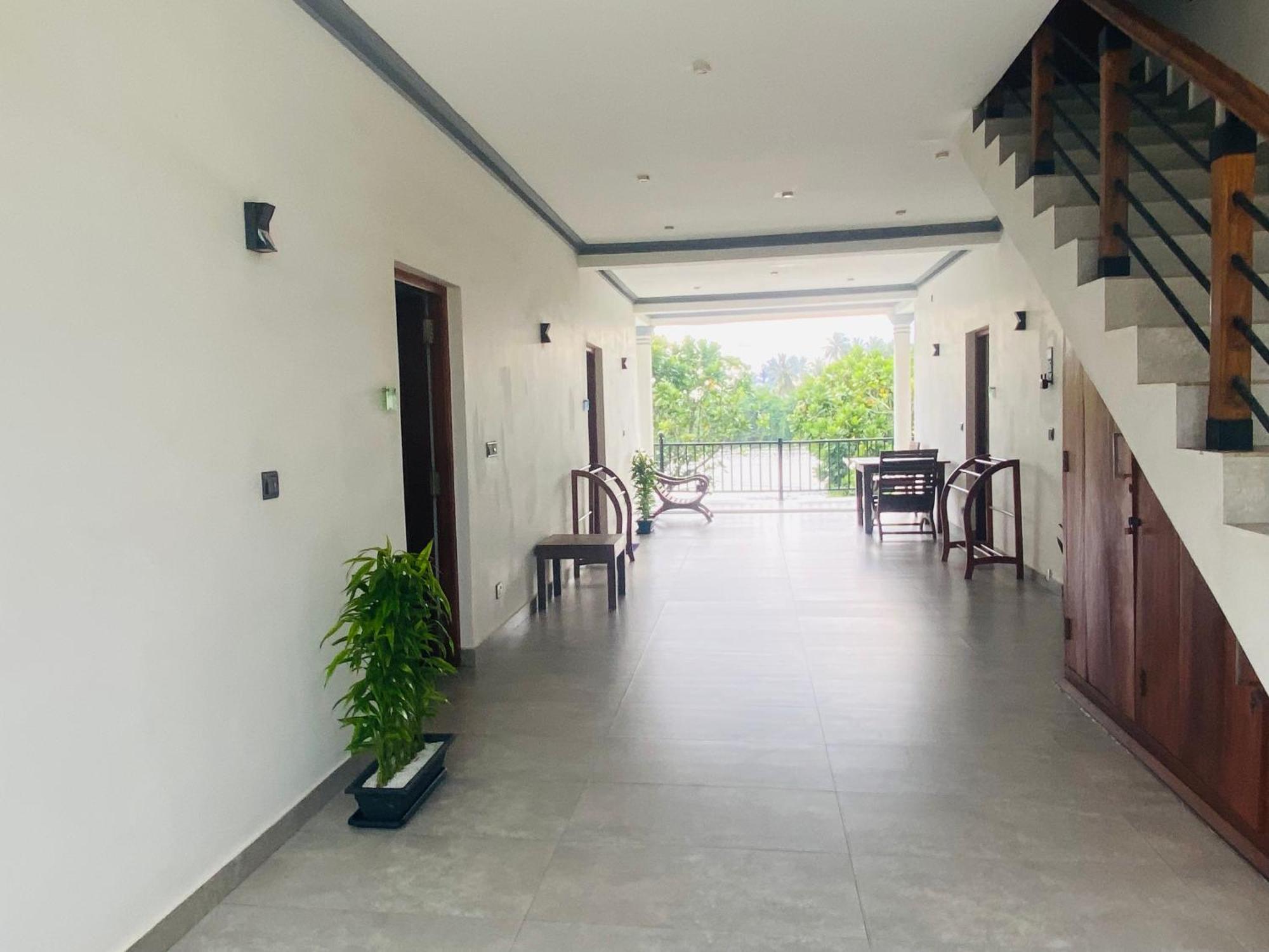 Villa Riverside Алутгама Екстериор снимка