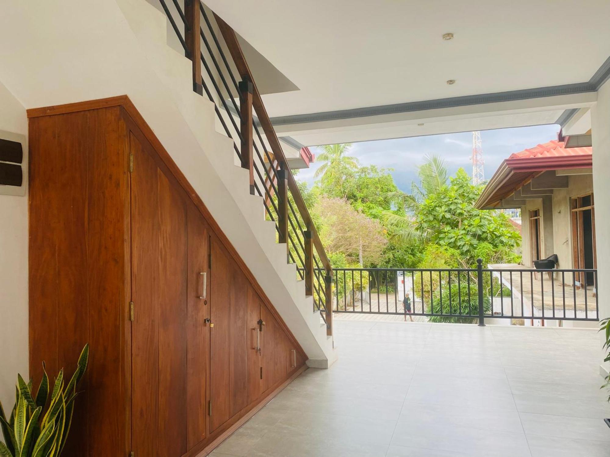 Villa Riverside Алутгама Екстериор снимка